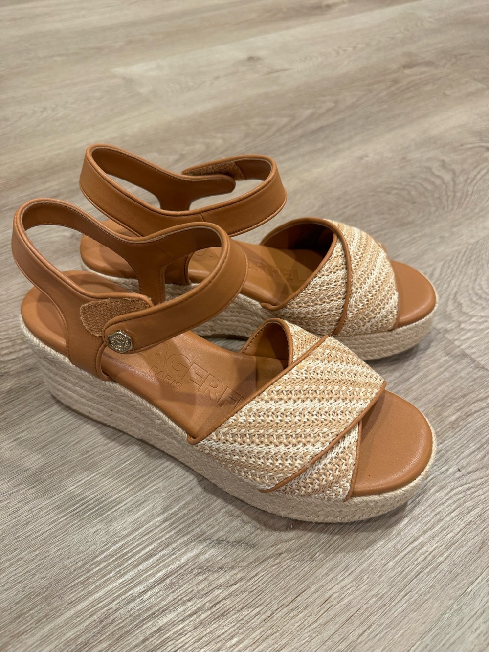 NEW Karl Lagerfeld Paris Celest Espadrille Wedge Sandals